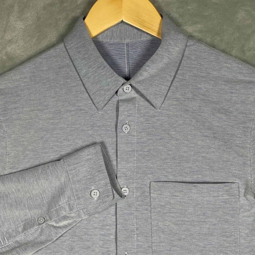 Lululemon Mens Long Sleeve Button Down Shirt Blue Heathered Tech Knit Sz M 4695
